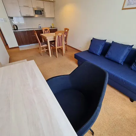 10q - Z6 802 Apartment *