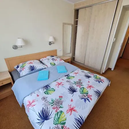 10q - Z6 802 Apartment *